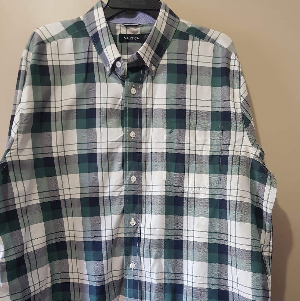 Men's Nautica Button Up Shirt Size:XL